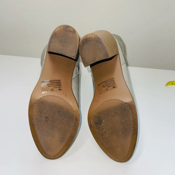 Maurices Addison Mid Ankle Block Heel Booties Taupe Gray 7 Women’s - Picture 11 of 14